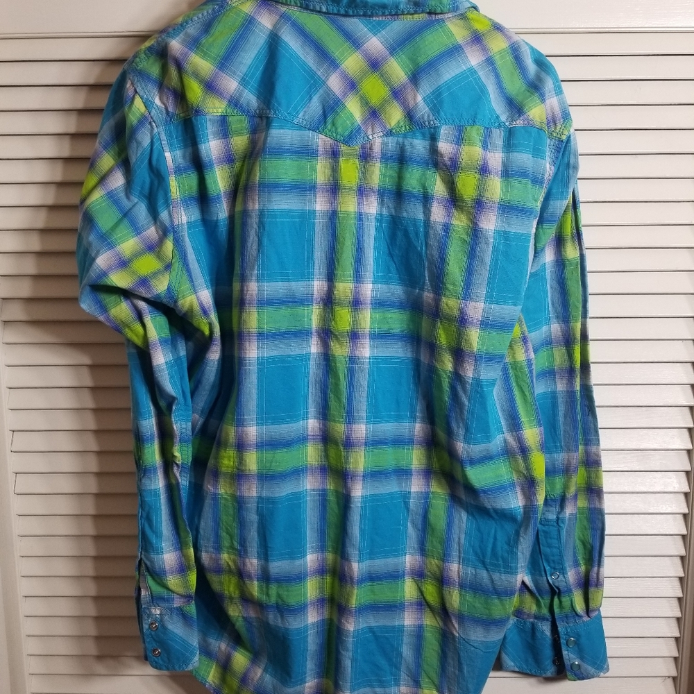 Inc button up - Picture 3 of 3